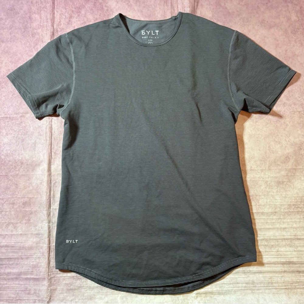 BYLT Drop Cut Lux Shirt Men’s Large S/S Athletic Gym Performance Stretch Workout
